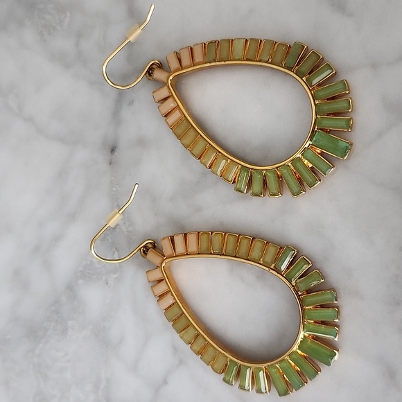 🌼 NWOT Carolee teardrop shape earrings - Picture 4 of 6